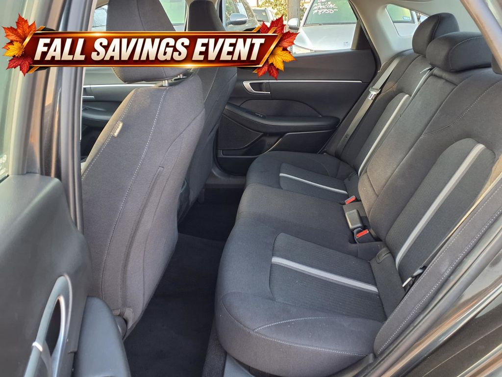 Used 2025 Portofino Gray Hyundai SEL image 11