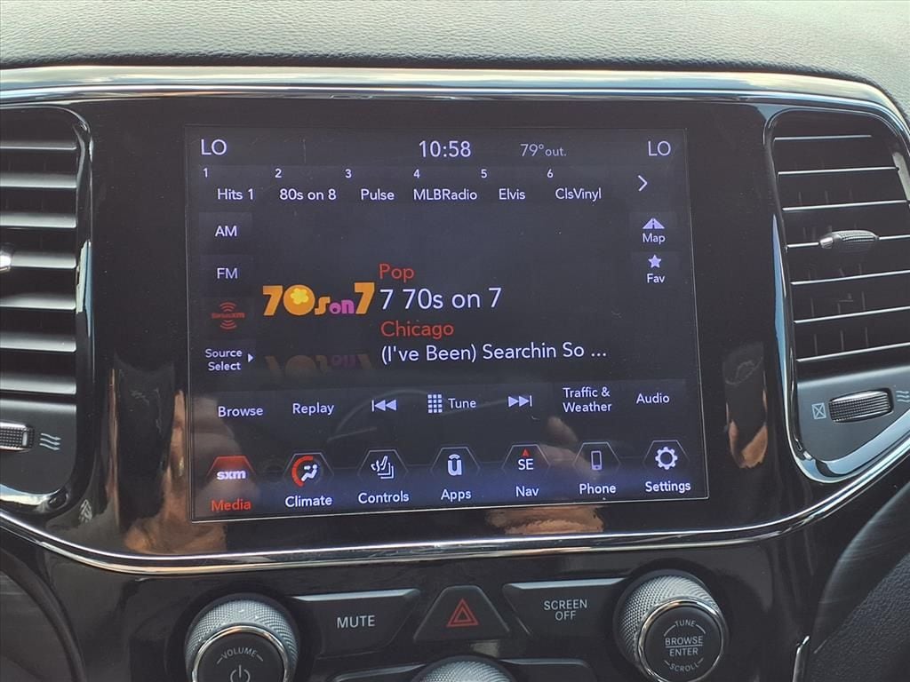 Used 2020 Bright White Clearcoat Jeep Altitude image 28