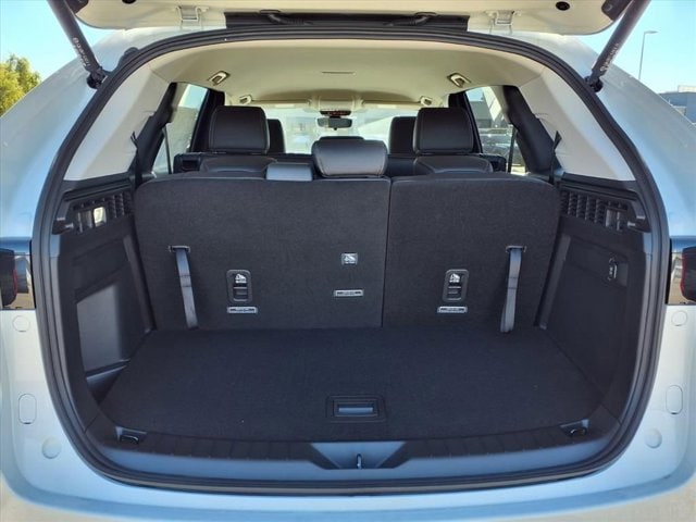 New 2026 Rhodium White Premium Mazda 3.3 Turbo Select AWD image 15