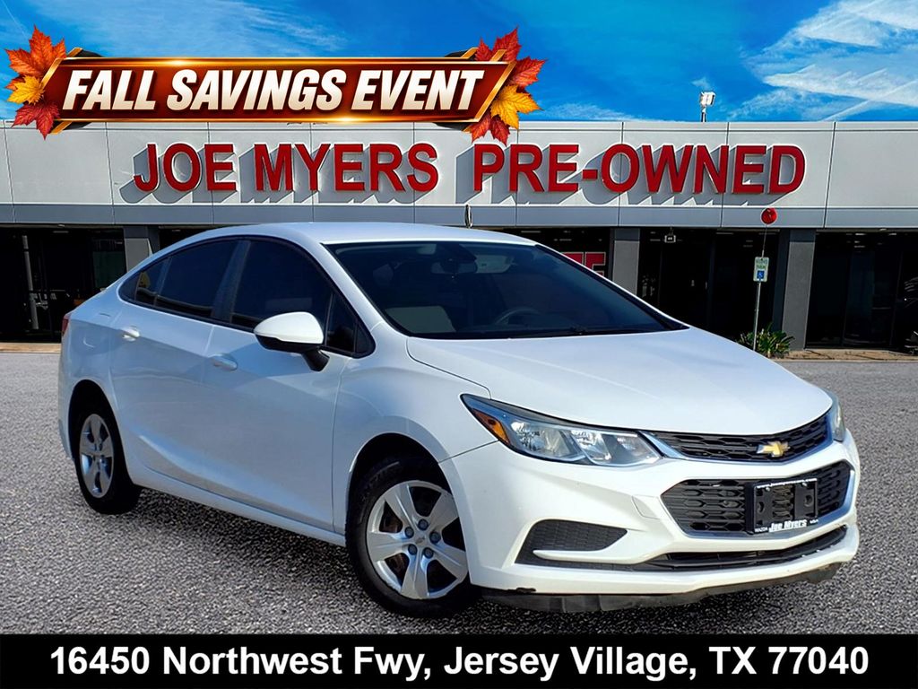 Summit White 2017 Chevrolet Cruze Sedan Front-Wheel Drive 6-Speed Automatic