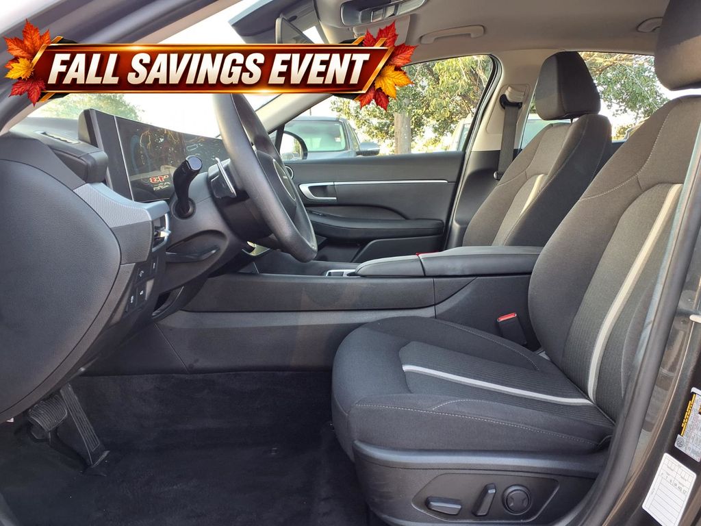 Used 2025 Portofino Gray Hyundai SEL image 10