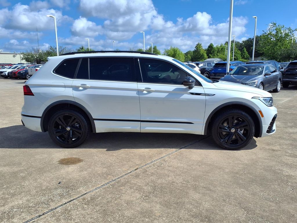 Used 2023 Opal White Volkswagen 2.0T SE R-Line Black image 6