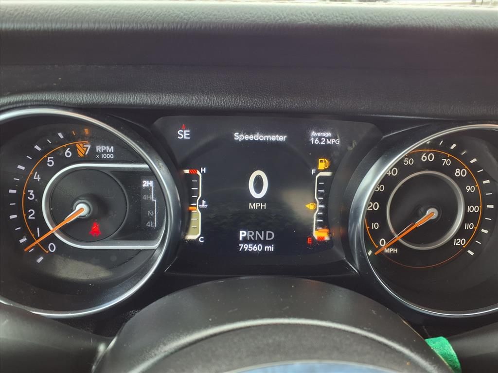 Used 2021 Granite Crystal Metallic Clearcoat Jeep Overland image 13