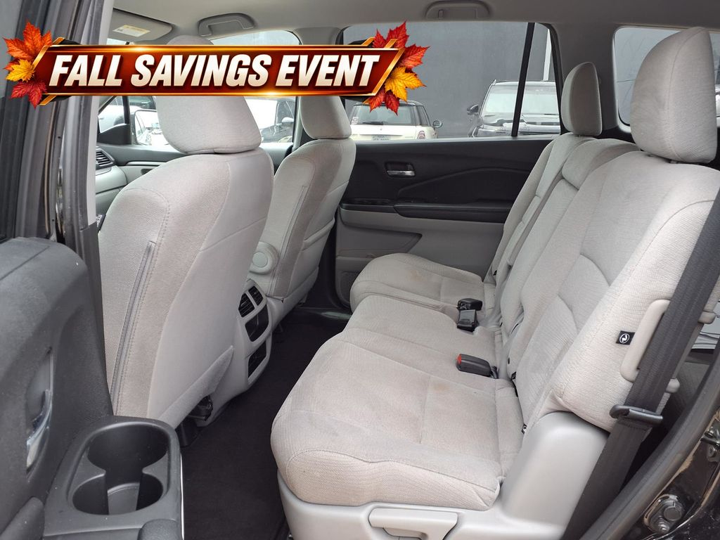 Used 2018 Black Honda LX image 11
