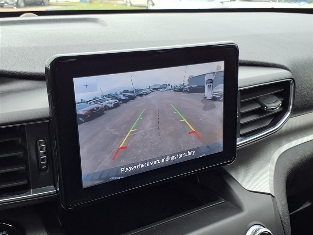 Used 2020 Blue Ford XLT image 26