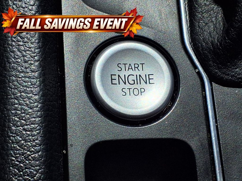 Used 2022  Volkswagen 3.6L V6 SE w/Technology image 15