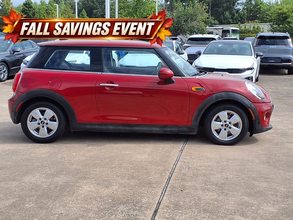 Used 2014 Blazing Red MINI Base image 6