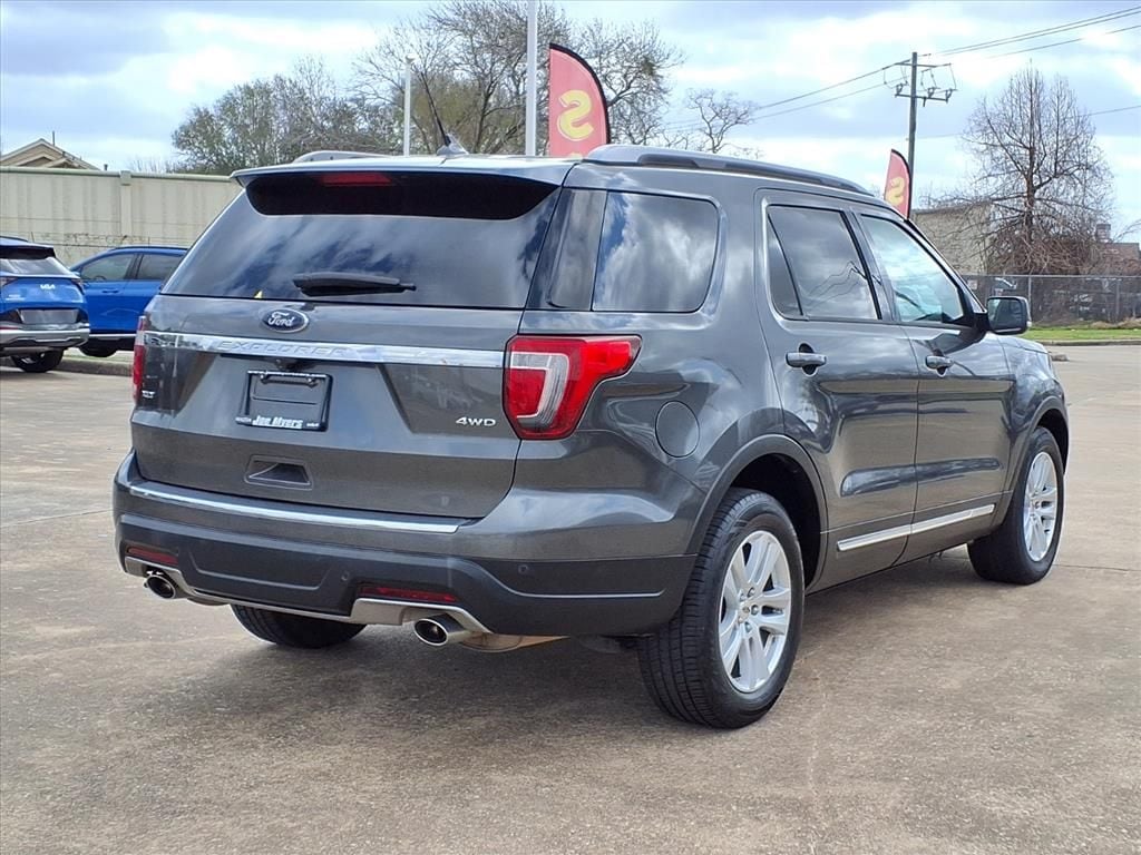 Used 2018 Magnetic Ford XLT image 4