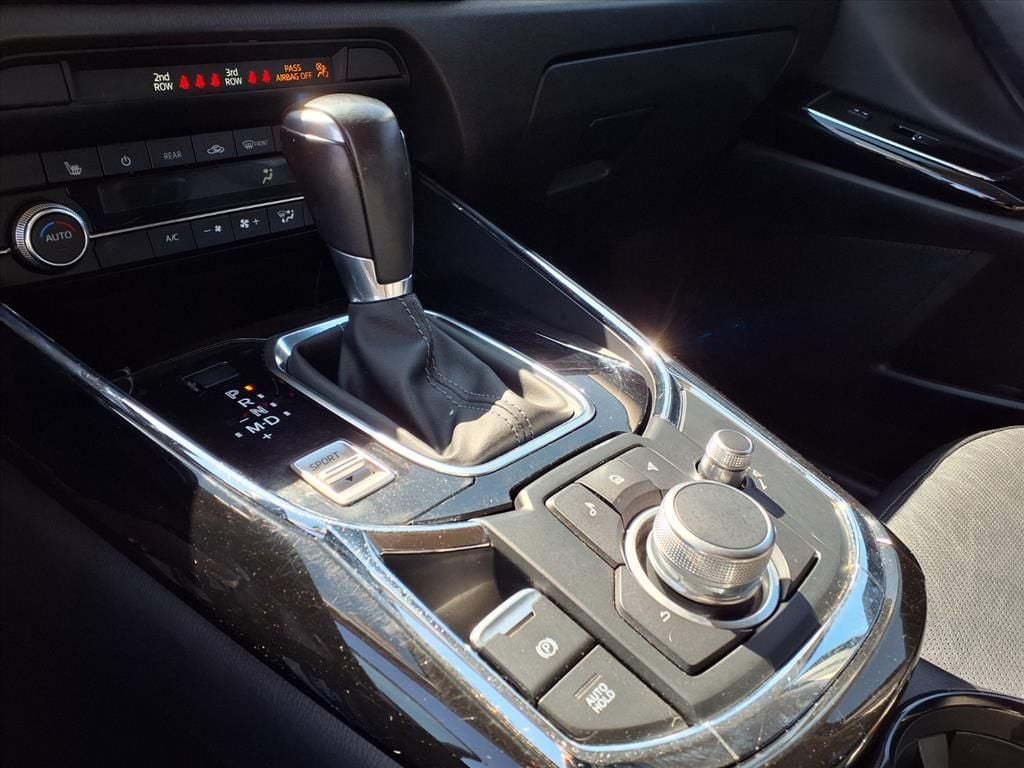 Used 2022 Snowflake White Pearl Mica Mazda Touring image 21