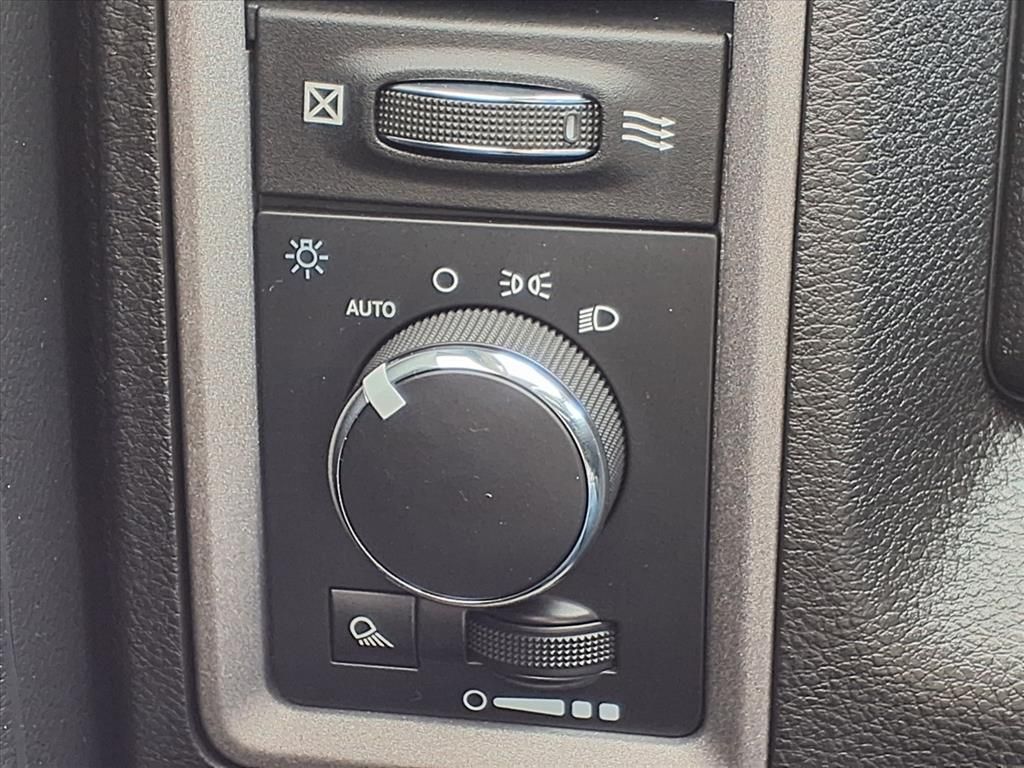 Used 2021 Diamond Black Crystal Pearlcoat Ram Tradesman image 21