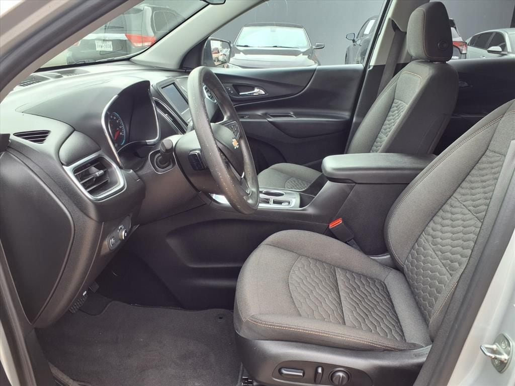 Used 2020 Silver Ice Metallic Chevrolet LT image 10