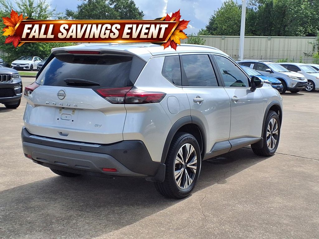 Used 2023 Brilliant Silver Metallic Nissan SV image 4