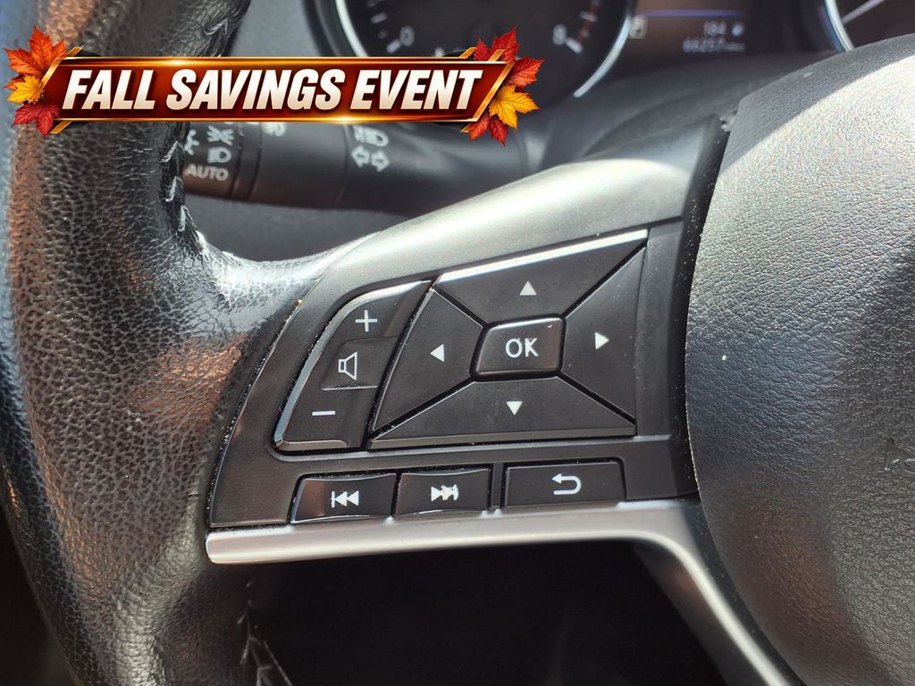 Used 2022 Scarlet Ember Pearl Metallic Nissan SV image 18