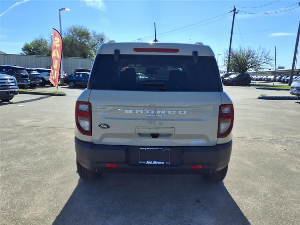 Used 2024 Desert Sand Ford Big Bend image 8