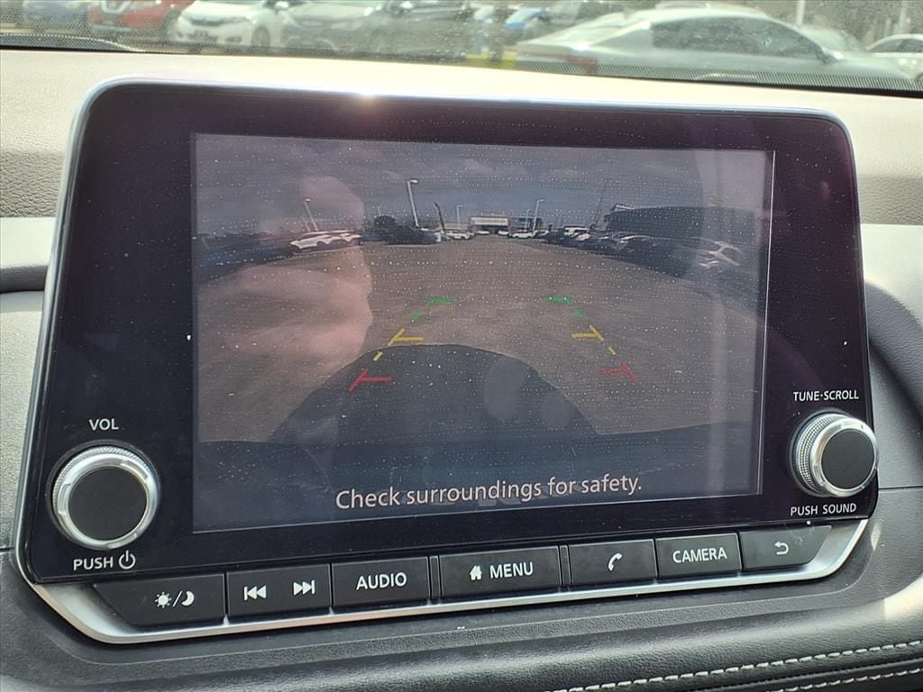 Used 2021 Gun Metallic Nissan S image 19