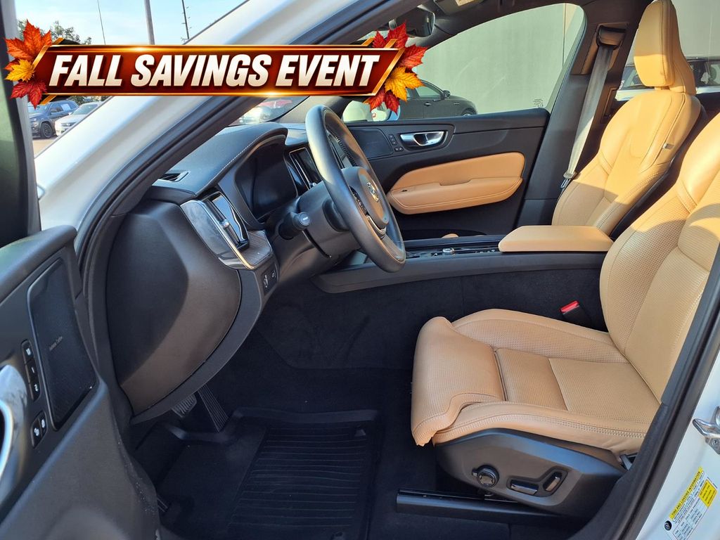Used 2021 Crystal White Volvo T5 Inscription image 11