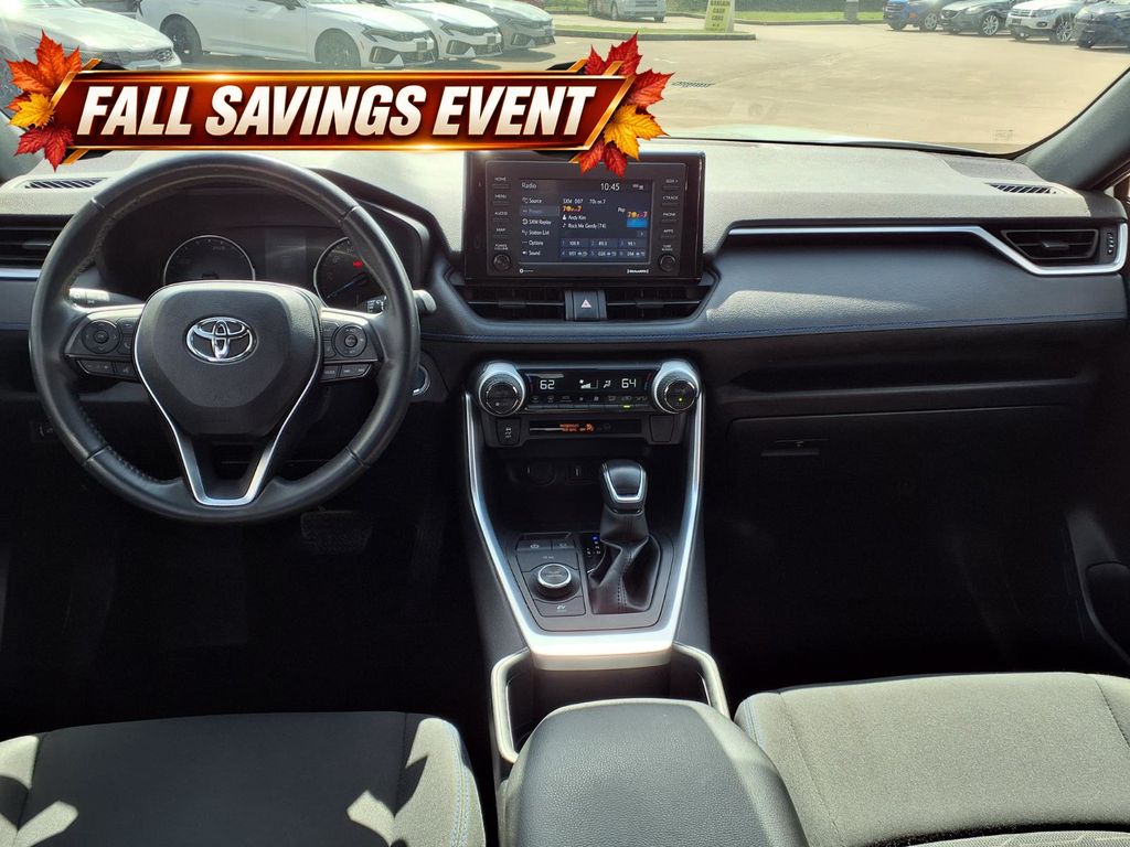 Used 2022 Blizzard Pearl Toyota SE image 9