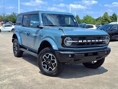 2023 Ford Bronco Outer Banks SUV