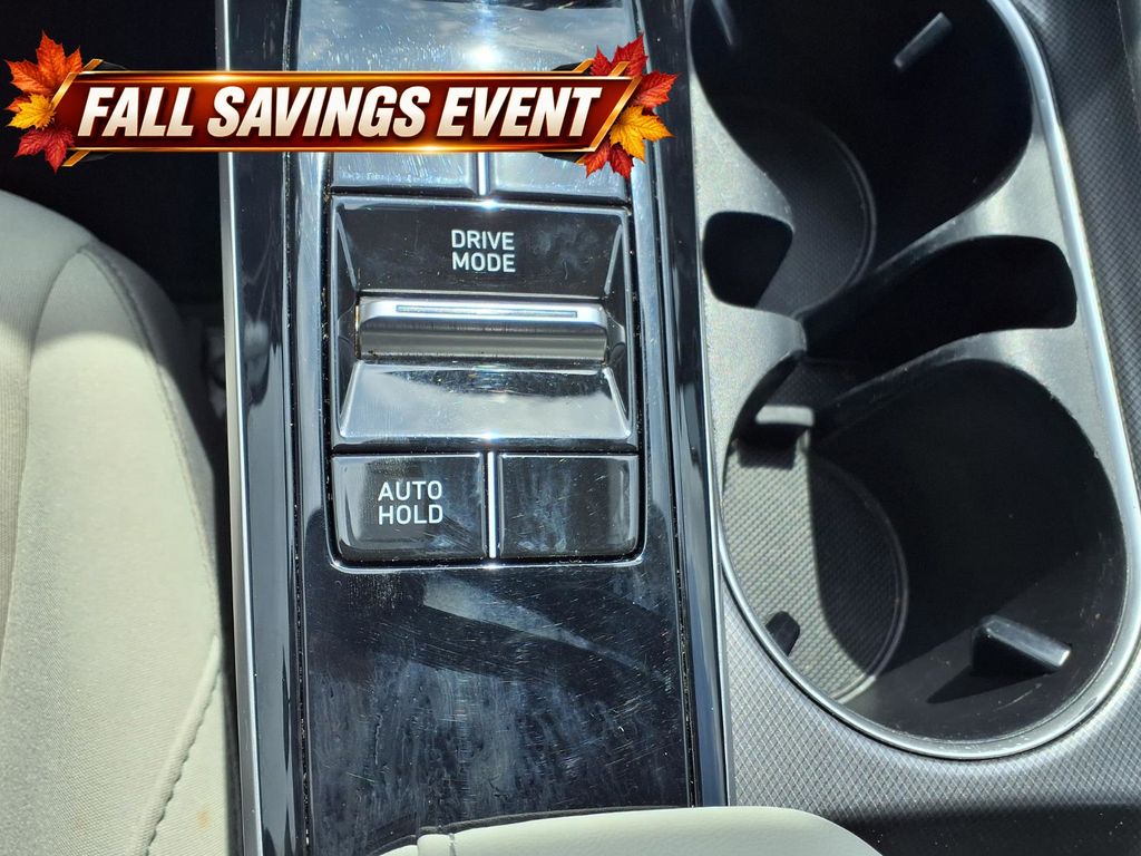 Used 2023 Portofino Gray Hyundai SEL image 23
