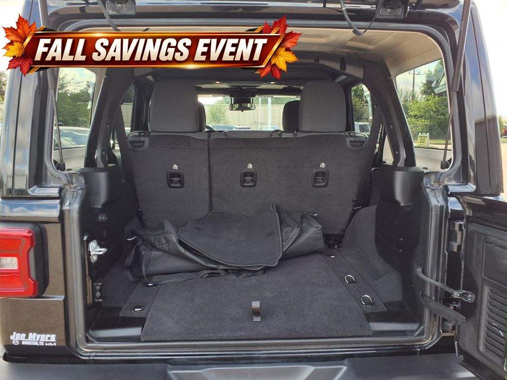 Used 2025 Black Clearcoat Jeep Sahara image 12
