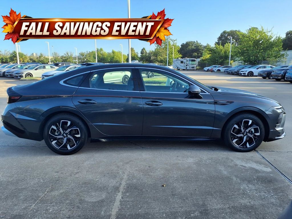 Used 2025 Portofino Gray Hyundai SEL image 6