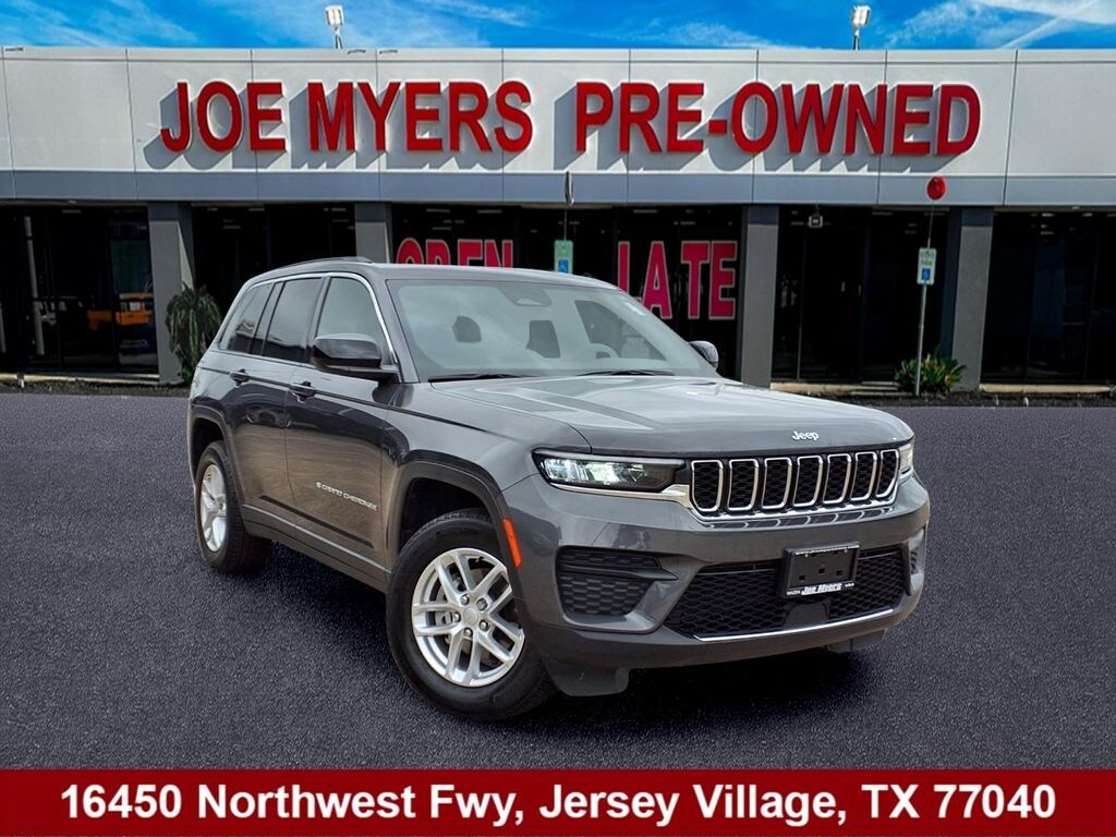 Used 2025 Jeep Grand Cherokee Laredo SUV