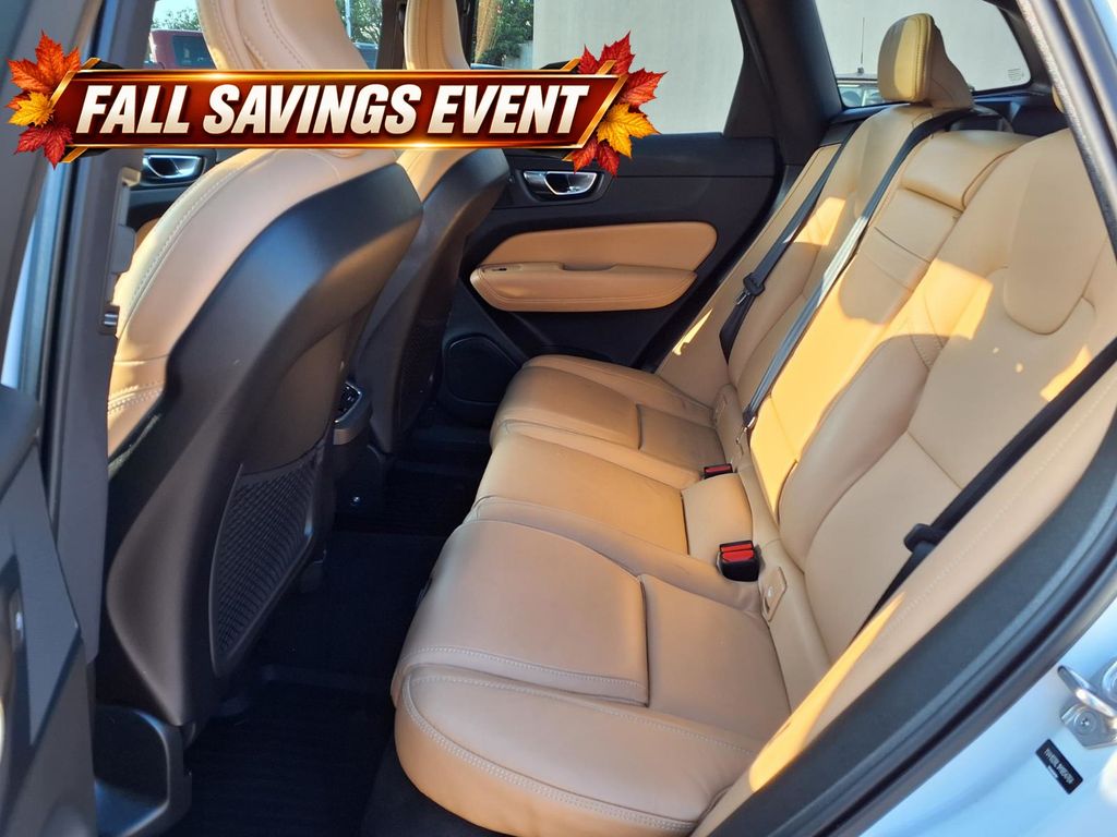 Used 2021 Crystal White Volvo T5 Inscription image 12