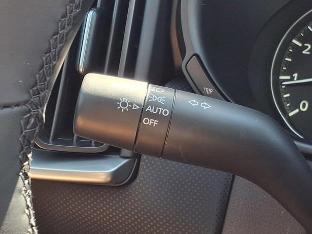 New 2026 Wind Chill Pearl Mazda 2.5 S Preferred AWD image 11