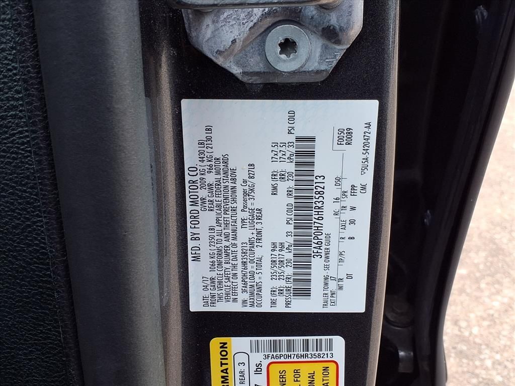 Used 2017 Magnetic Ford SE image 30