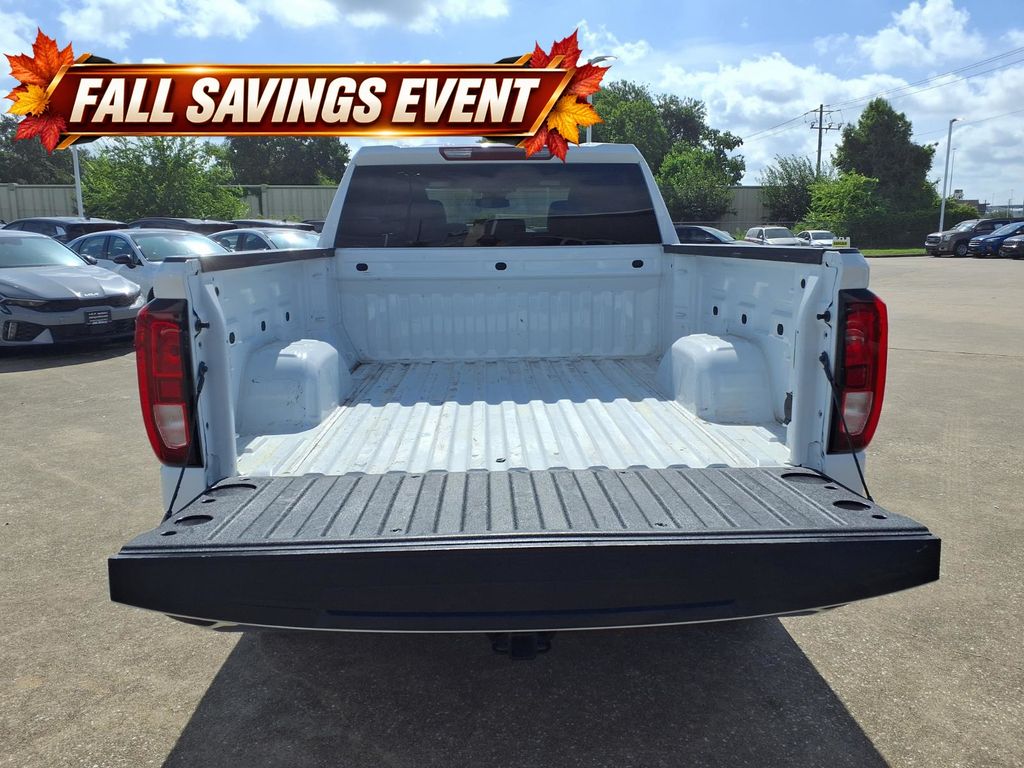 Used 2025 Summit White GMC Pro image 12