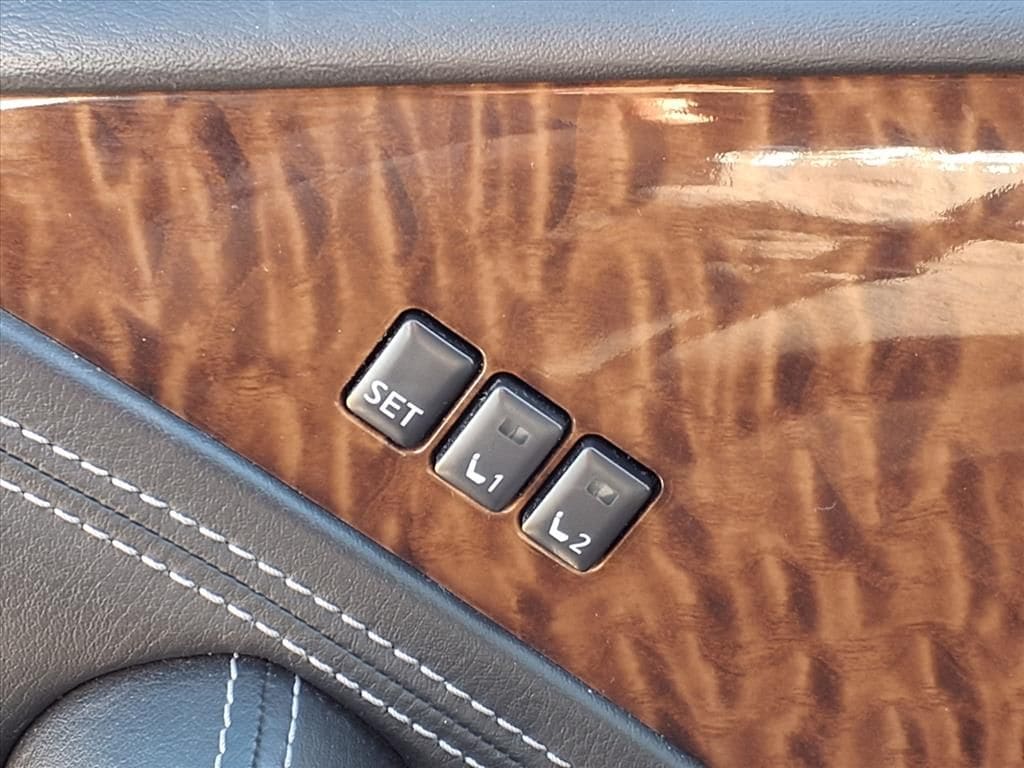 Used 2020 Gun Metallic Nissan SL image 16