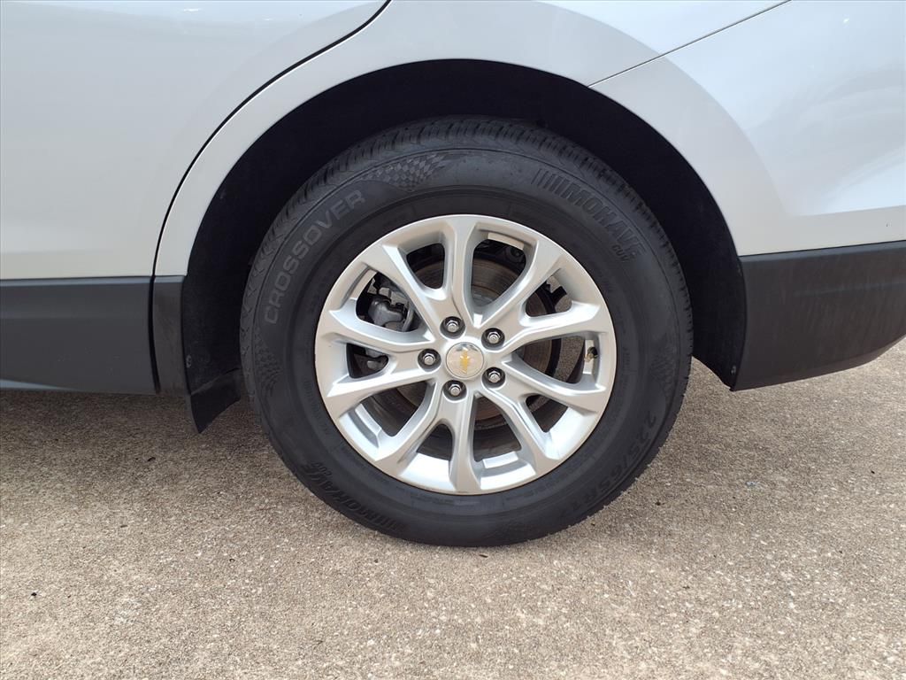 Used 2020 Silver Ice Metallic Chevrolet LT image 9