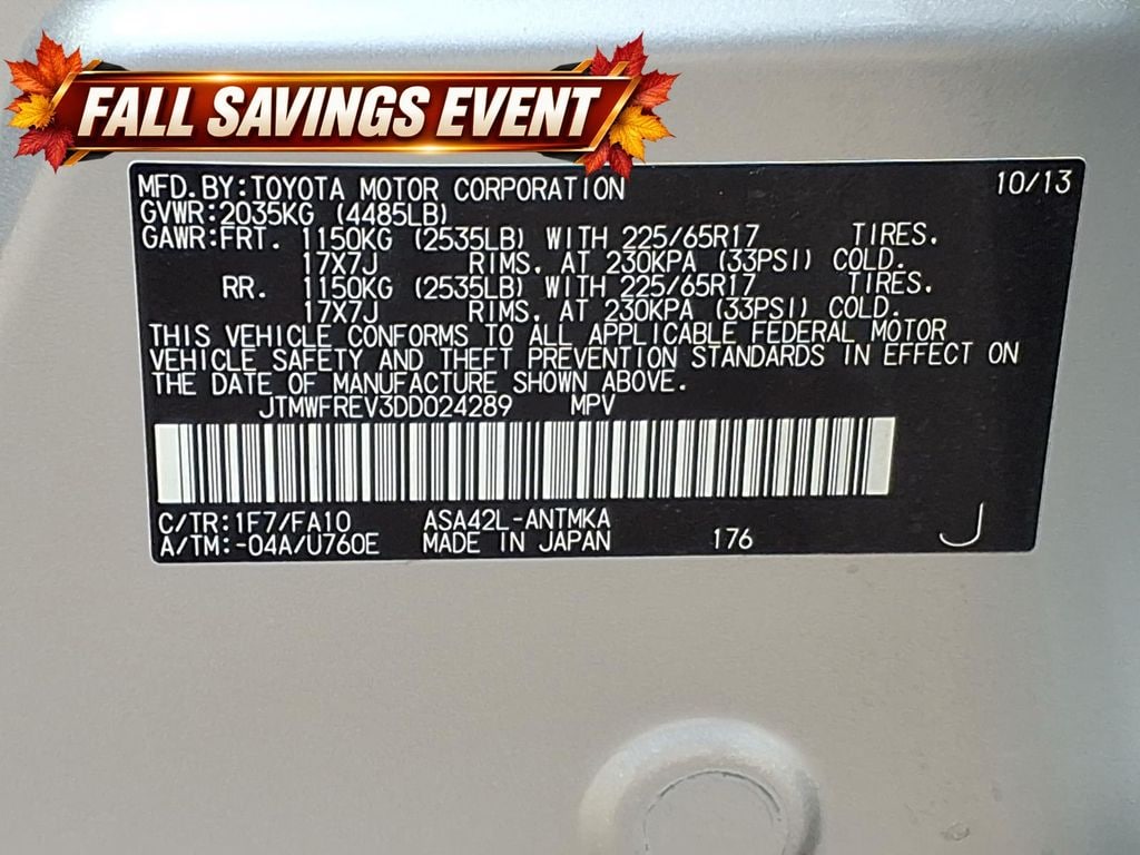 Used 2013 Classic Silver Metallic Toyota XLE image 14