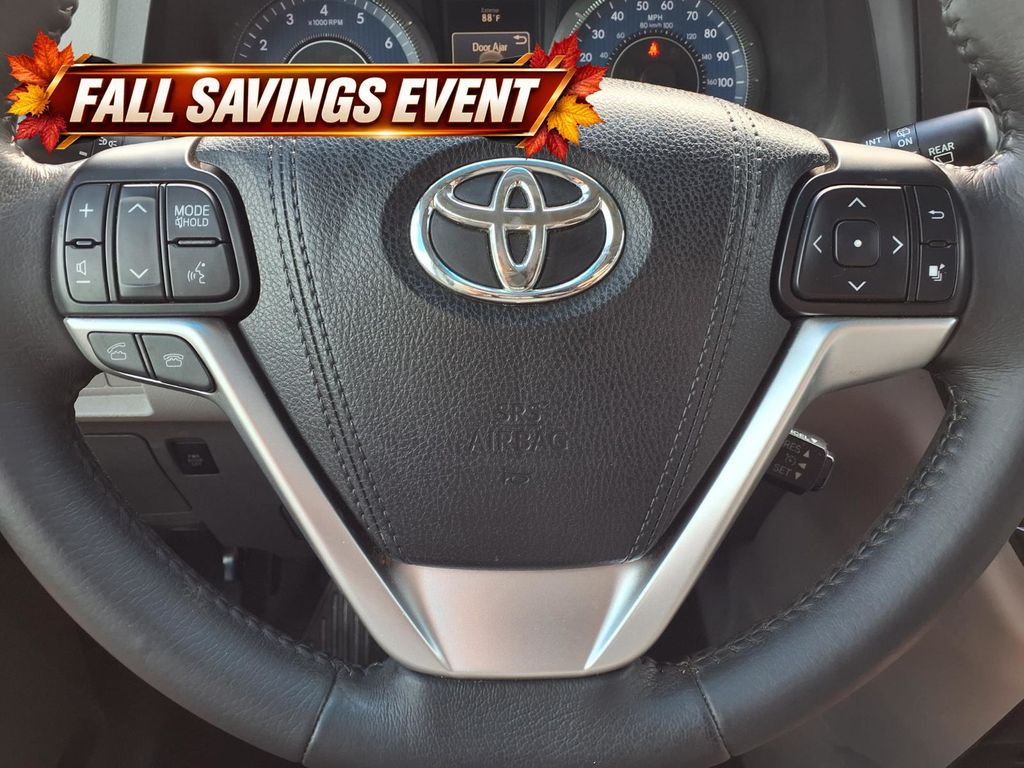 Used 2017 Midnight Black Metallic Toyota XLE Premium image 19