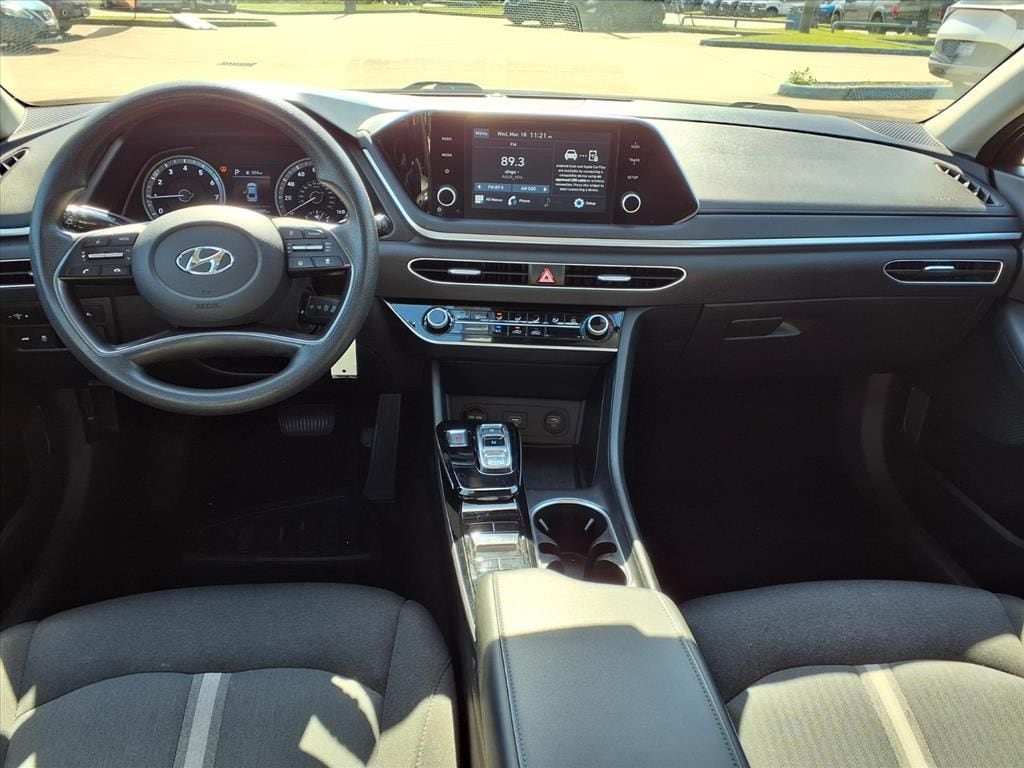 Used 2021 Portofino Gray Hyundai SE image 9
