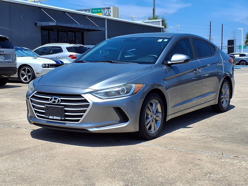 Used 2017 Hyundai Elantra SE Sedan