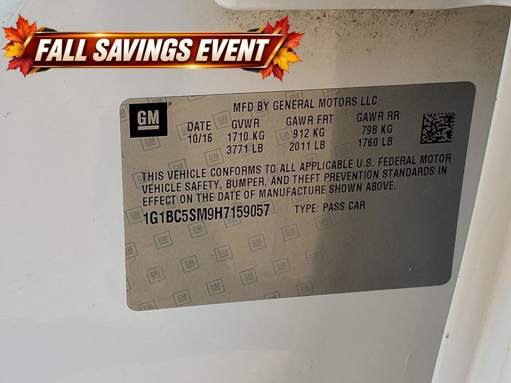 Used 2017 Summit White Chevrolet LS image 13