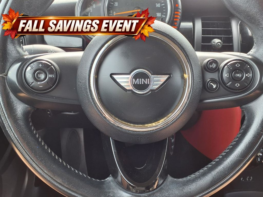 Used 2014 Blazing Red MINI Base image 16