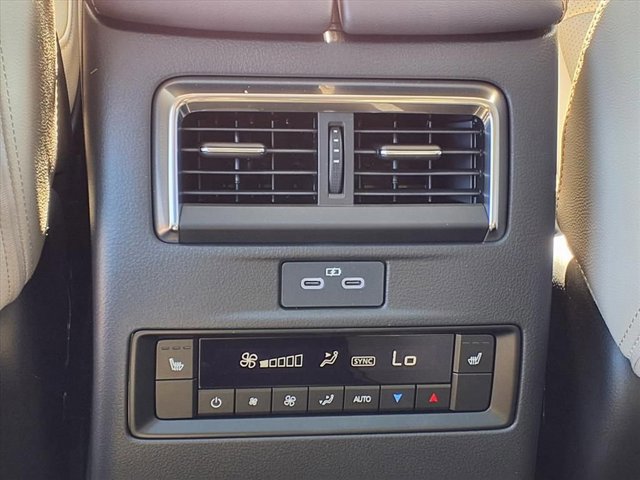 New 2026 Platinum Quartz Metallic Mazda 3.3 Turbo Premium Sport AWD image 7