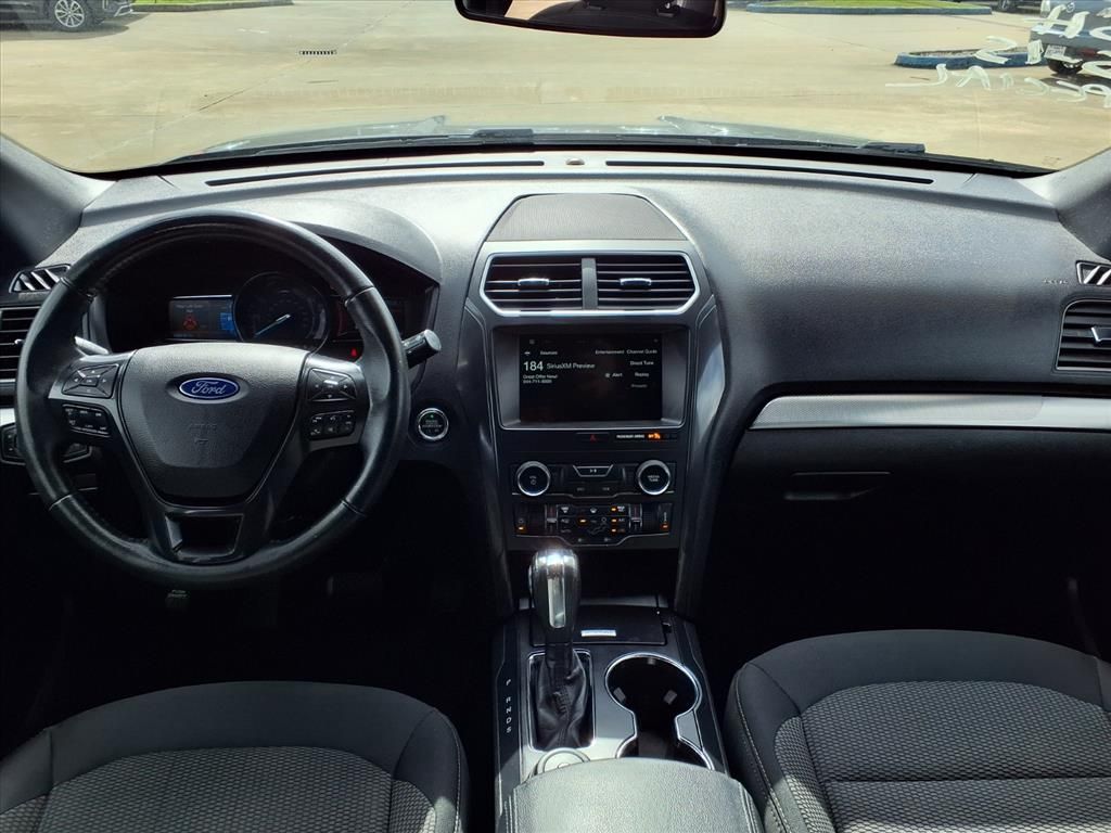 Used 2018 Magnetic Ford XLT image 5