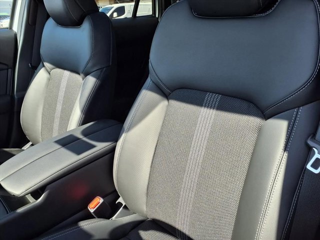 New 2026 Wind Chill Pearl Mazda Preferred AWD image 5