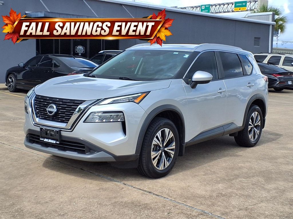 Used 2023 Brilliant Silver Metallic Nissan SV image 3