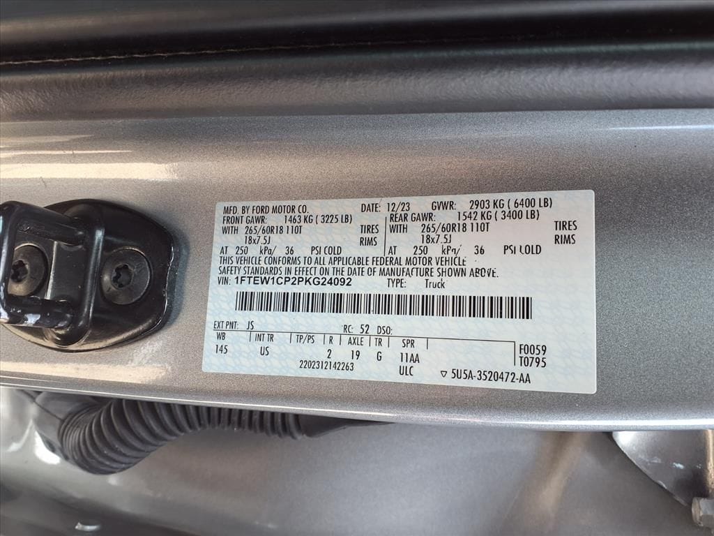 Used 2023 Iconic Silver Metallic Ford XLT image 13