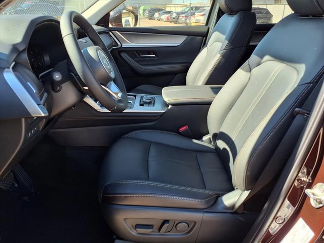 Used 2026 Artisan Red Premium Mazda 3.3 Turbo Premium image 4