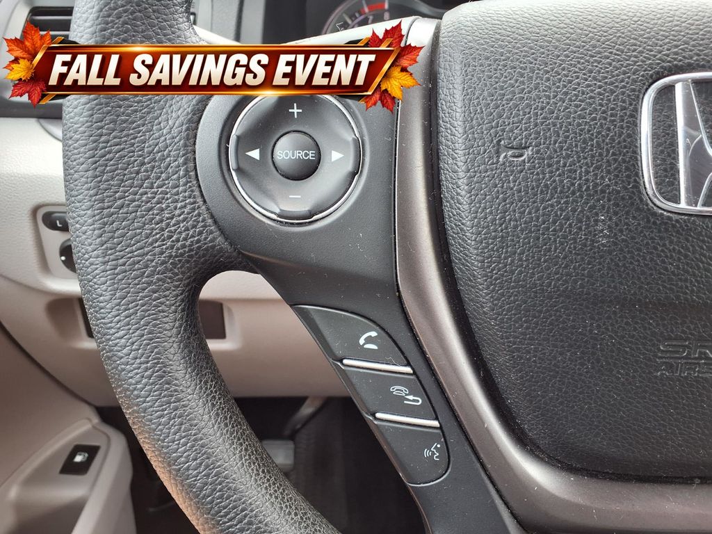 Used 2018 Black Honda LX image 17