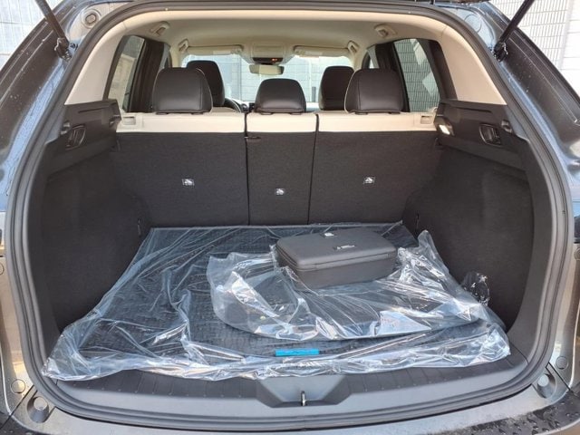 New 2026 Machine Gray Metallic Mazda 2.5 S Select AWD image 6