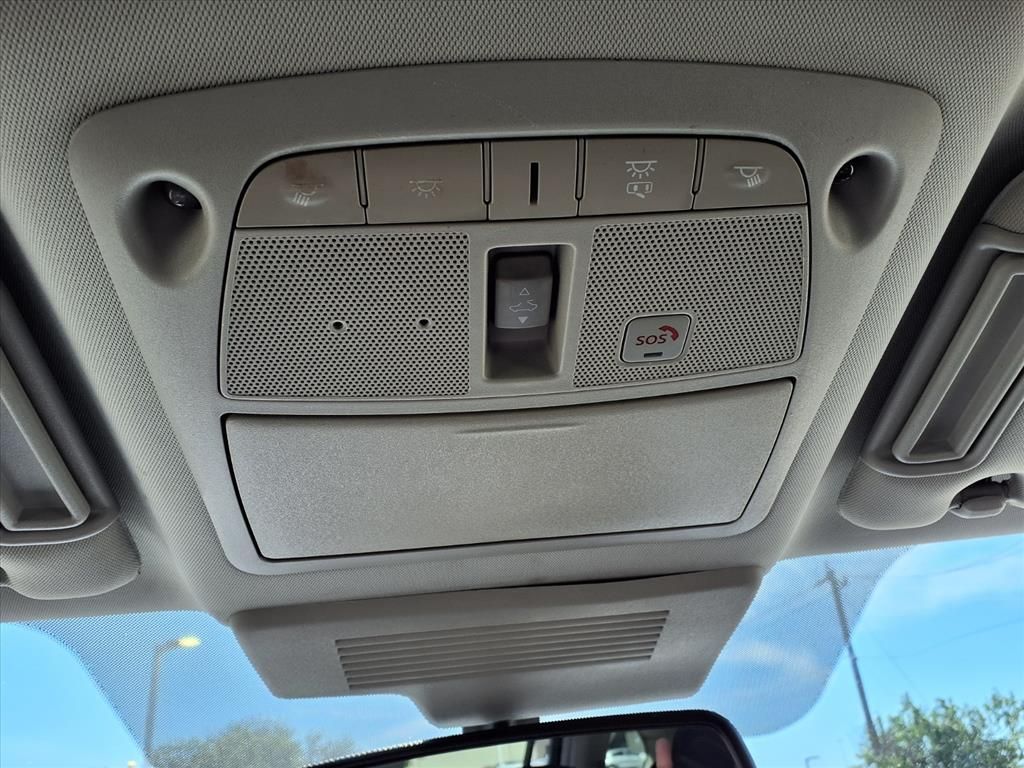 Used 2020 Gun Metallic Nissan SL image 25