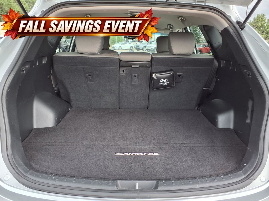 Used 2018 Sparkling Silver Hyundai 2.4 Base image 12