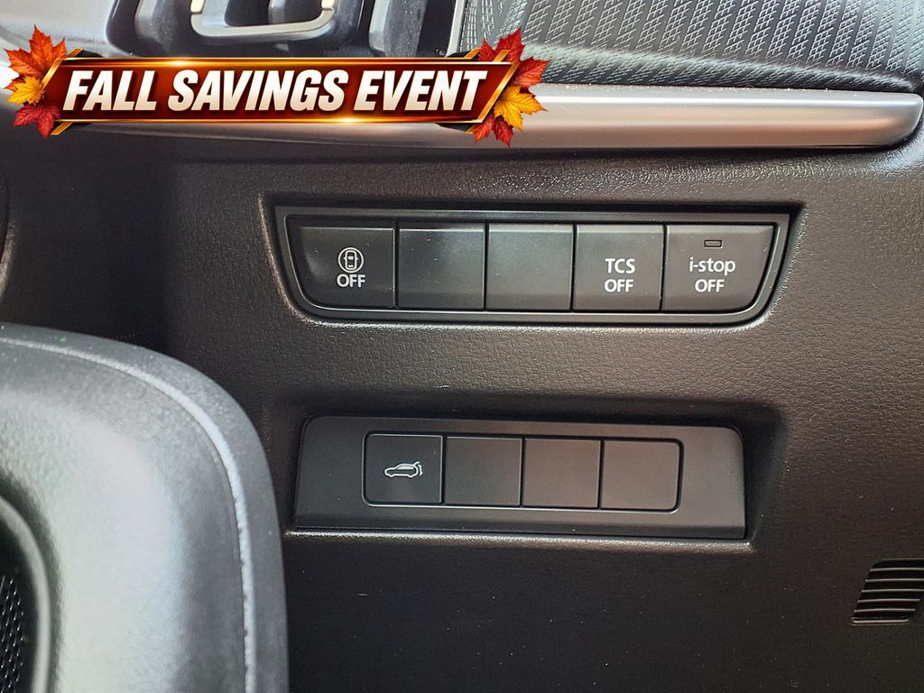 Used 2025 Rhodium White Premium Mazda 3.3 Turbo Select image 23