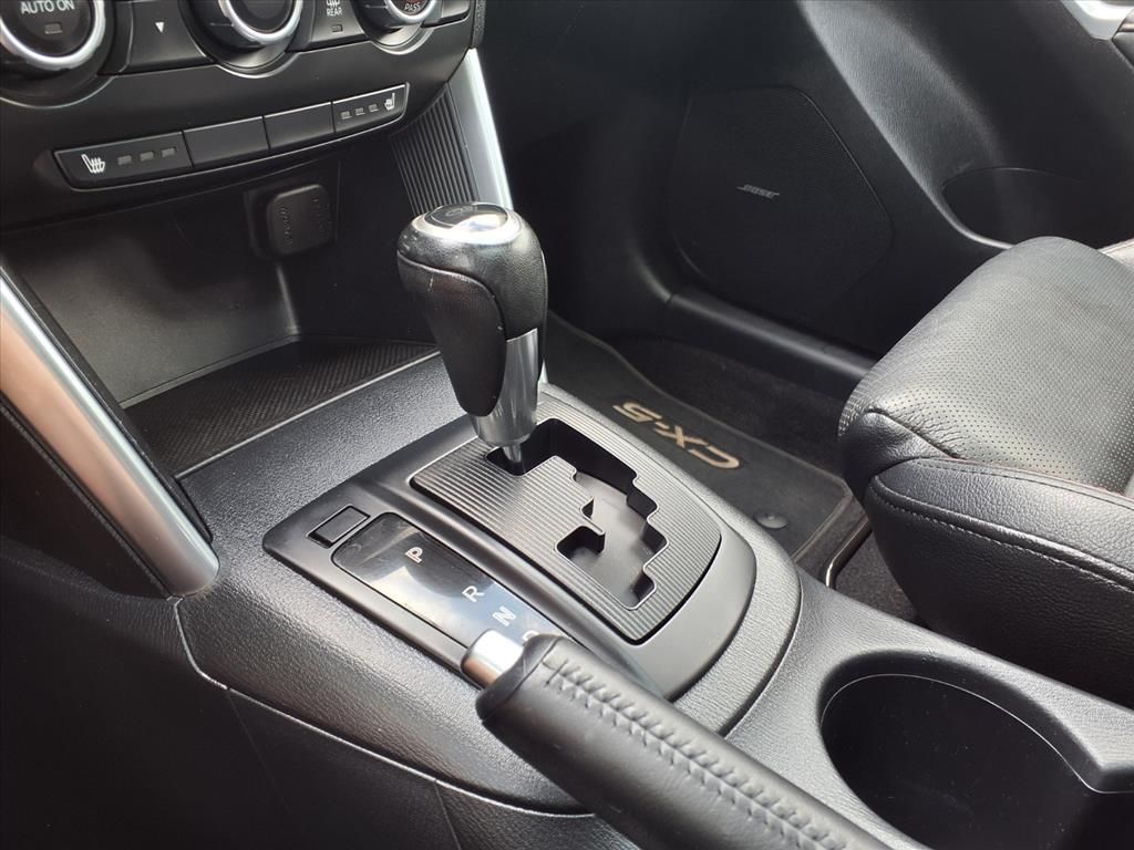 Used 2014 Red Metallic Mazda Grand Touring image 21